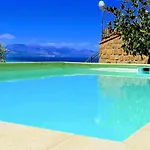 Villa Verde * تْشيفالو