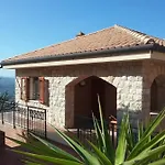 빌라 Villa Verde 체팔루